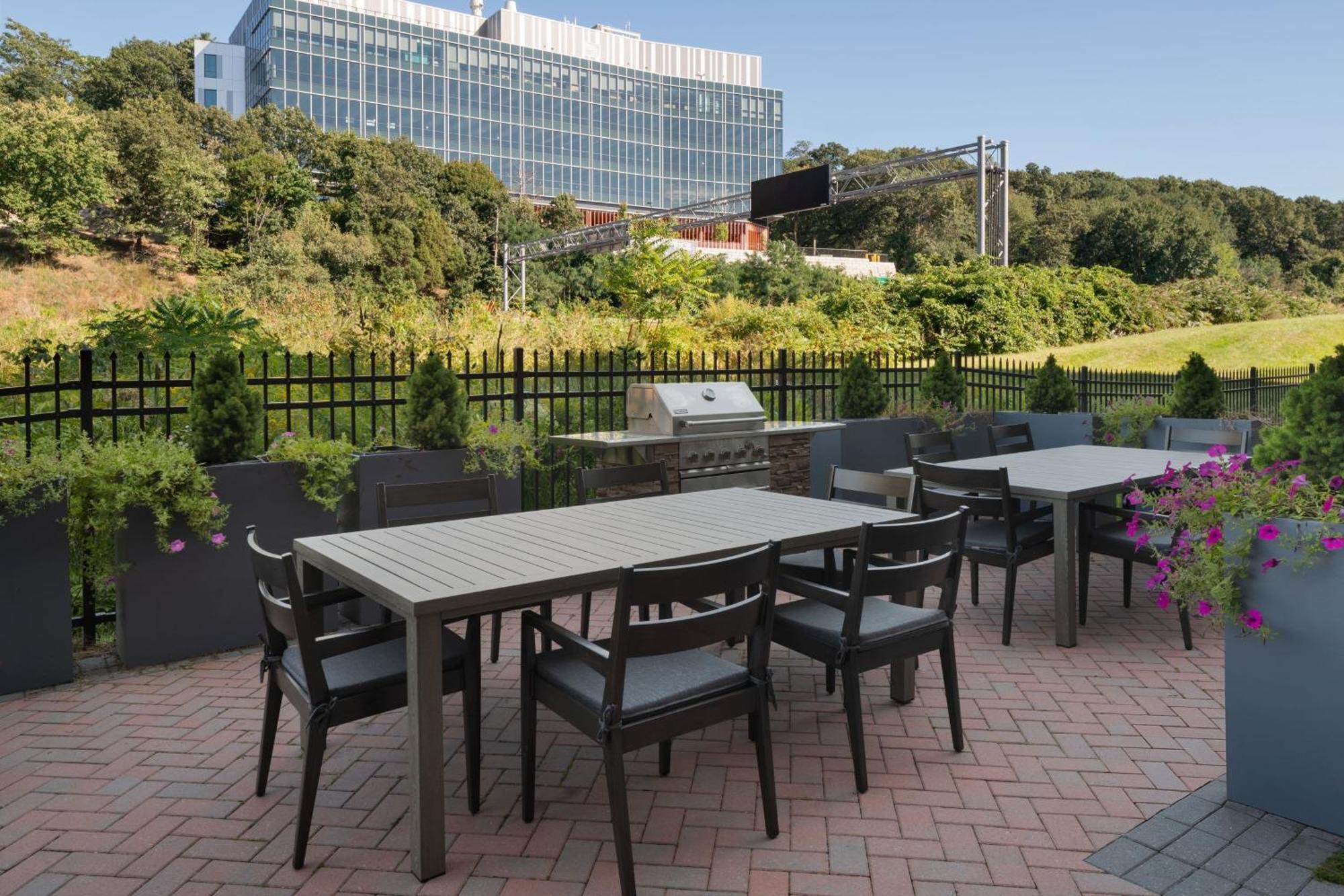 Residence Inn By Marriott Boston Waltham Exterior foto